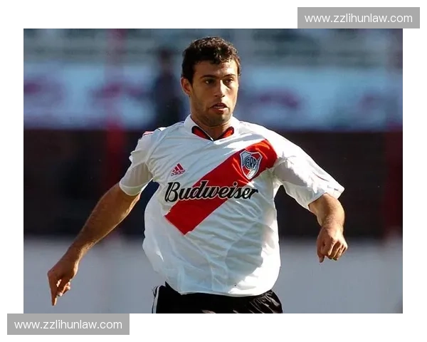 河床足球俱乐部百年辉煌历程与南美足坛王者精神的传承之路 河床足球俱乐部百年辉煌历程与南美足坛王者精神的传承之路