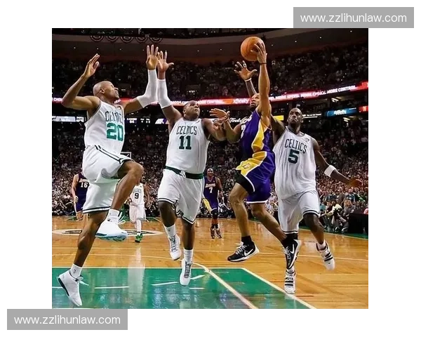 NBA今日赛程揭晓多场焦点对决 明星球员亮相引爆全场热情